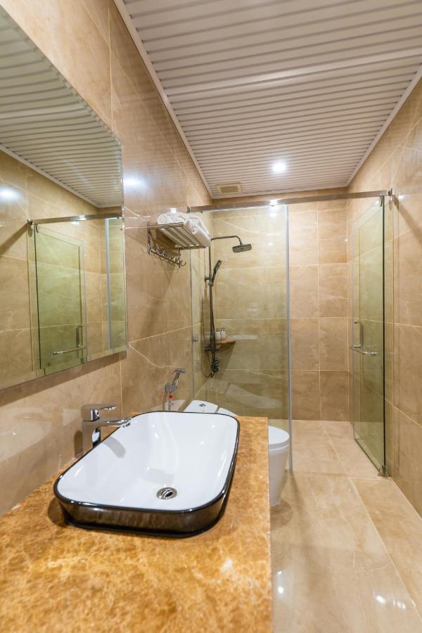 Cm Hotel & Apartment Hai Phong Esterno foto