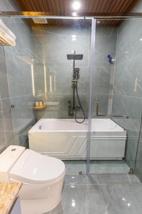 Cm Hotel & Apartment Hai Phong Esterno foto